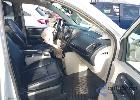 2014 Chrysler Town & Country Touring z USA, uszkodzony, nr VIN 02C4RC1BG2ER21527